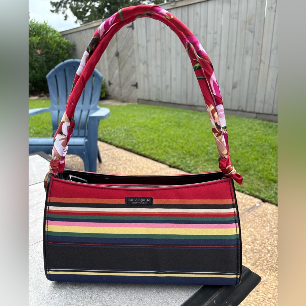 KATE SPADE STRIPED PURSE EUC
